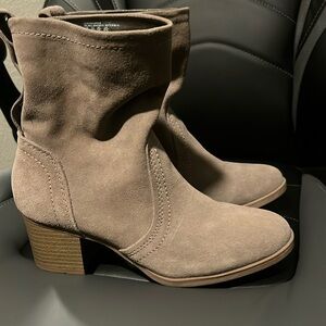 Taupe color booties . Size 8